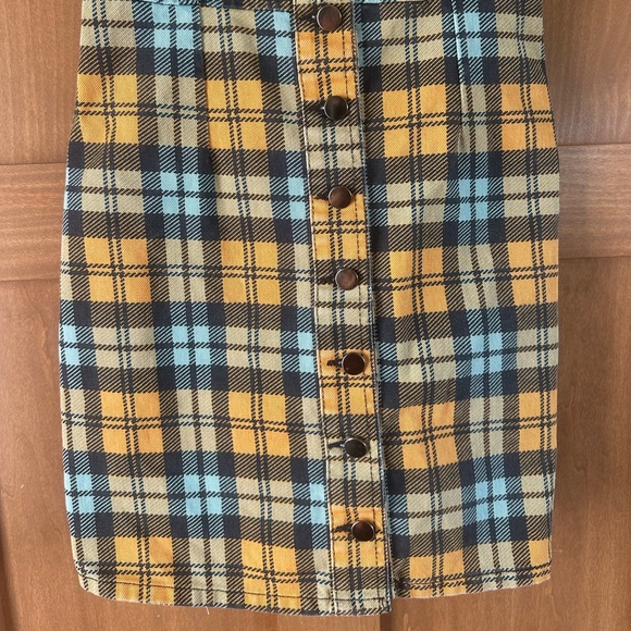 Urban Outfitters Button-Down Plaid Denim Mini Dress size 6 - Picture 3 of 11